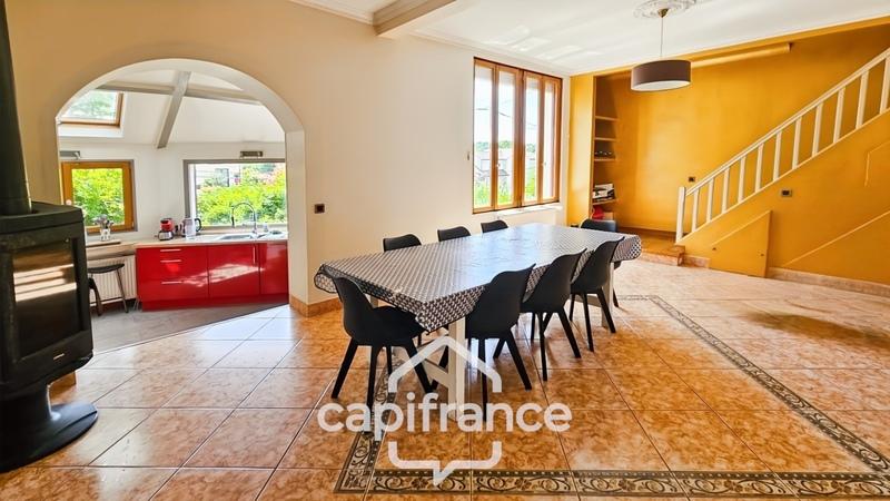 Maison - 142 m² - 8 pièces