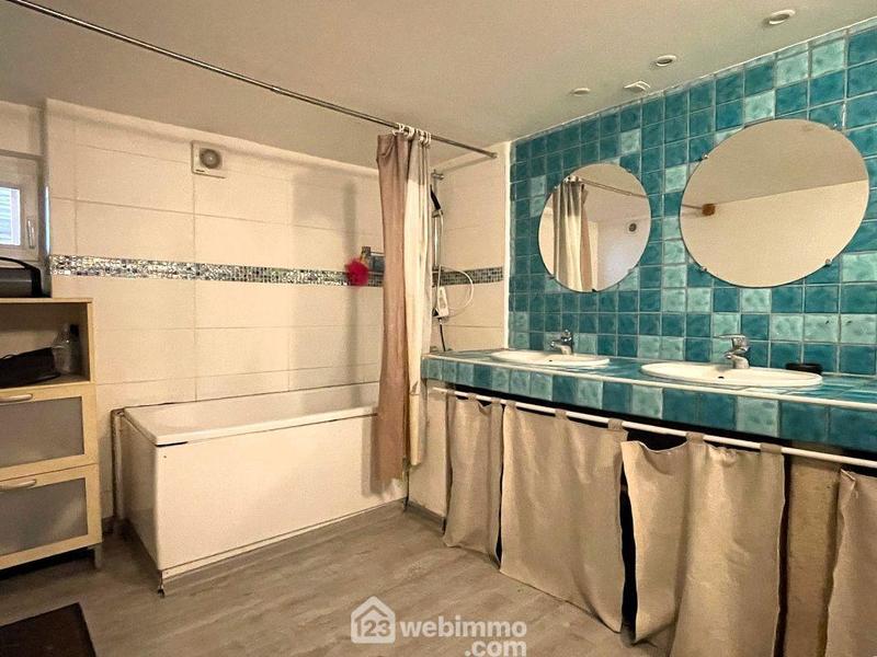 Maison - 140 m² - 4 pièces