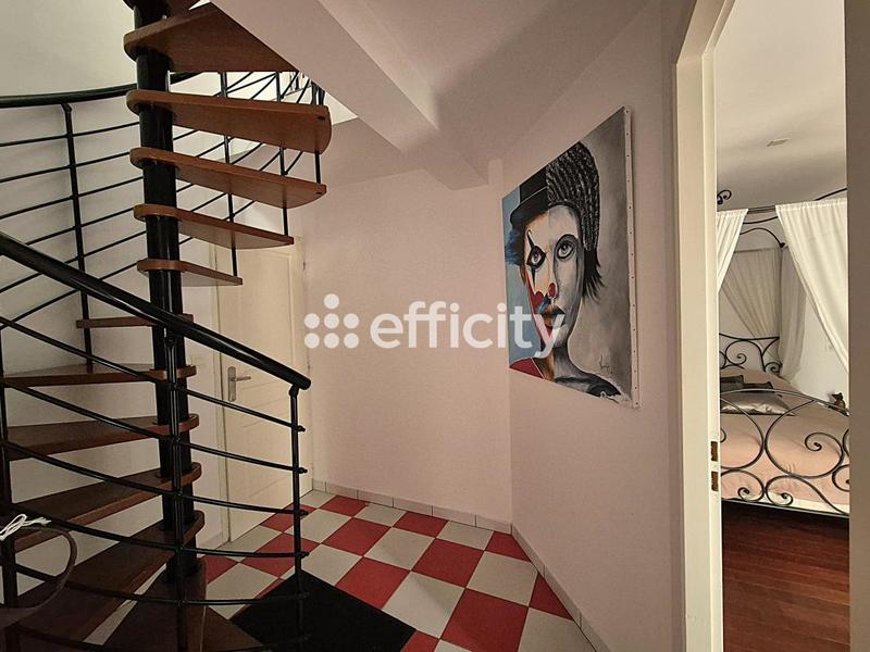 Villa - 141 m² - 5 pièces