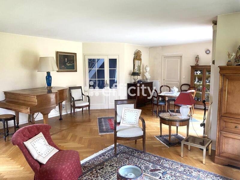 Maison - 144 m² - 6 pièces