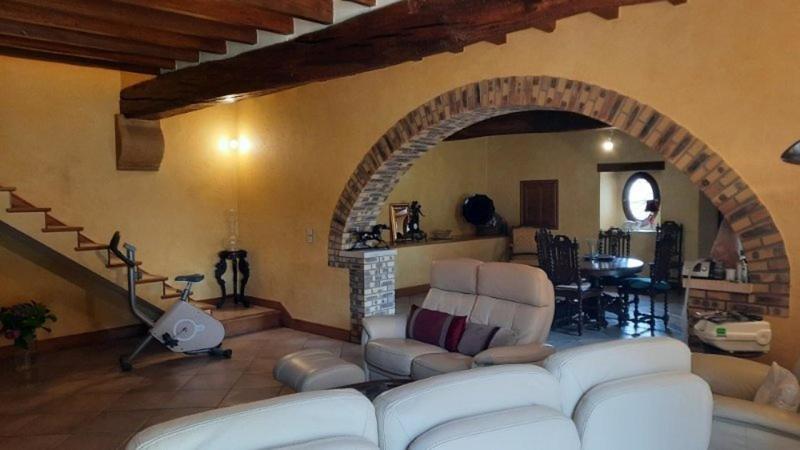 Maison - 390 m² - 10 pièces