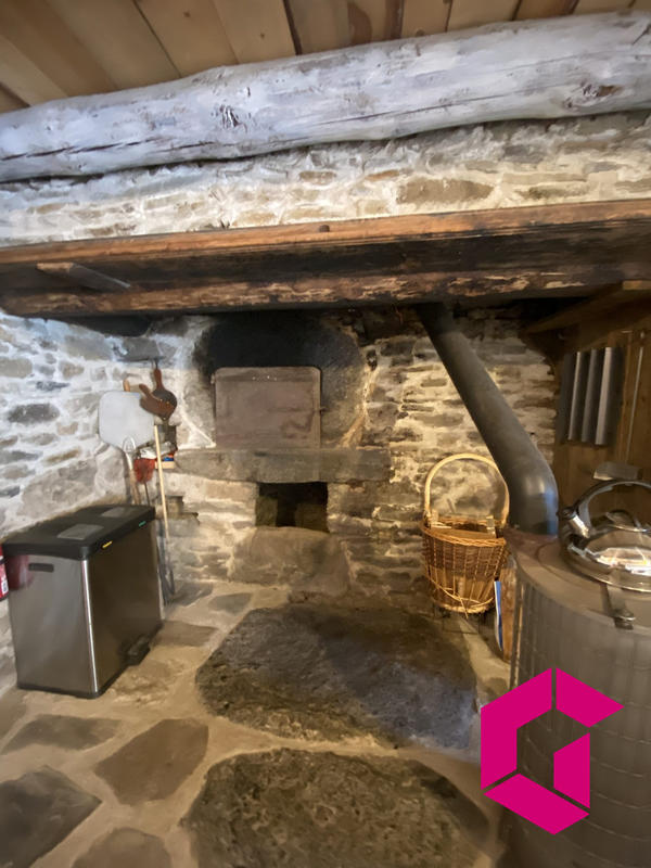 Maison ancienne - 85 m² - 3 pièces