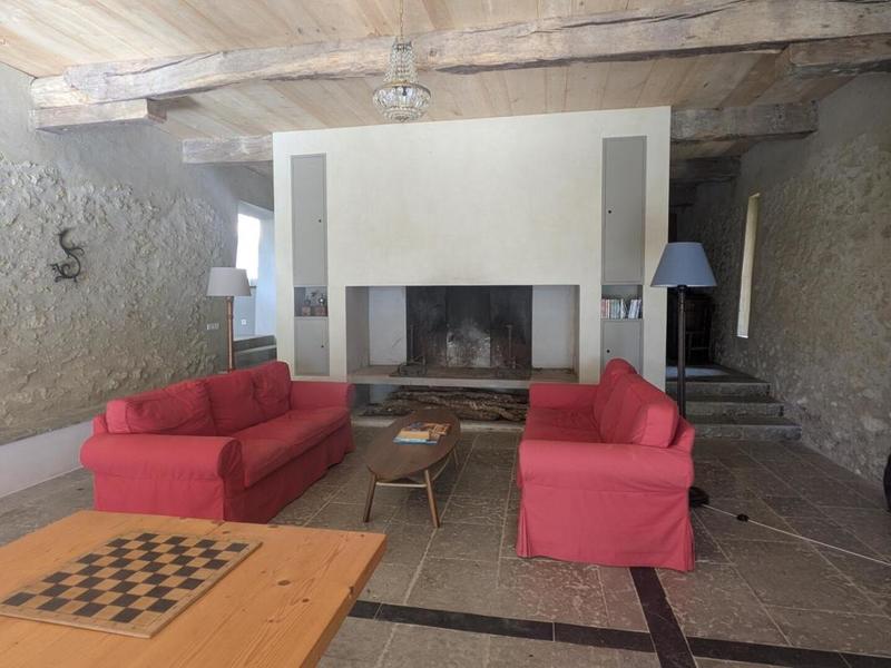 Maison - 421 m² - 11 pièces