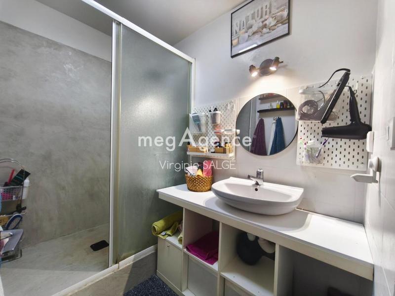 Appartement - 82 m² - 4 pièces