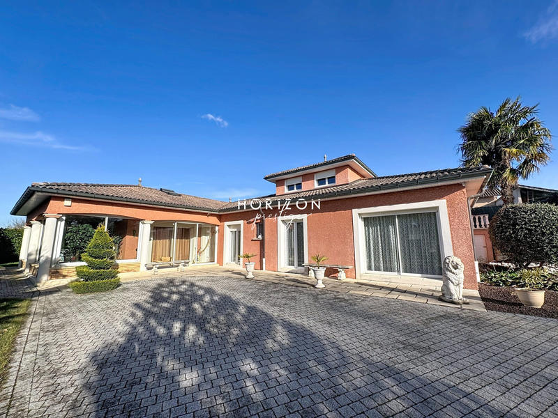 Maison contemporaine - 200 m² - 8 pièces