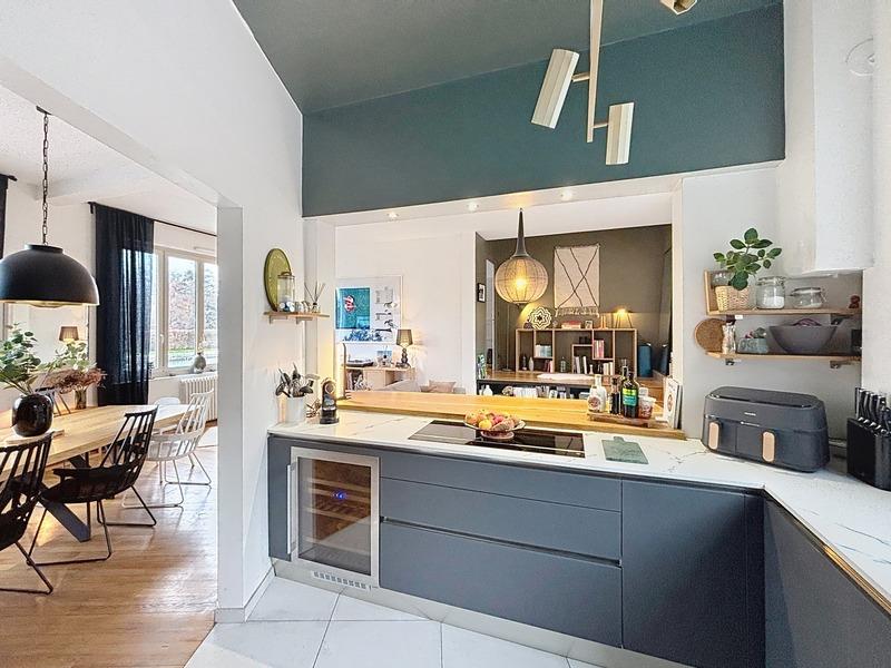 Maison de ville - 190 m² - 9 pièces