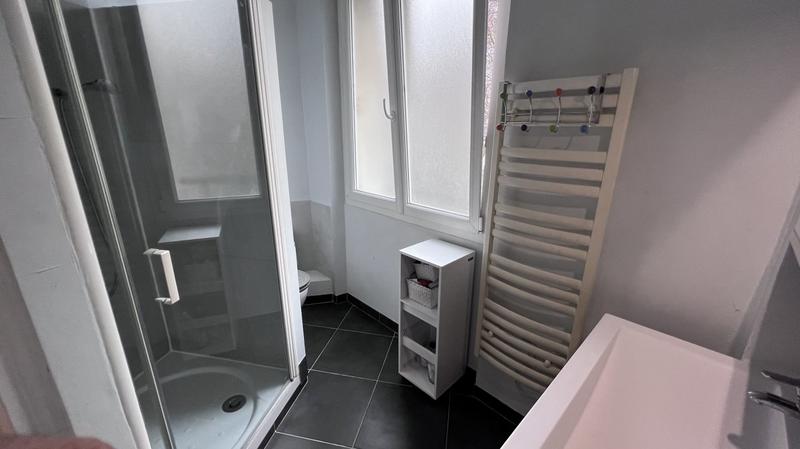 Appartement - 80 m² - 3 pièces