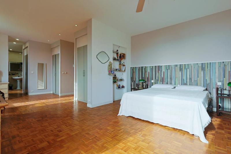 Maison - 382 m² - 10 pièces