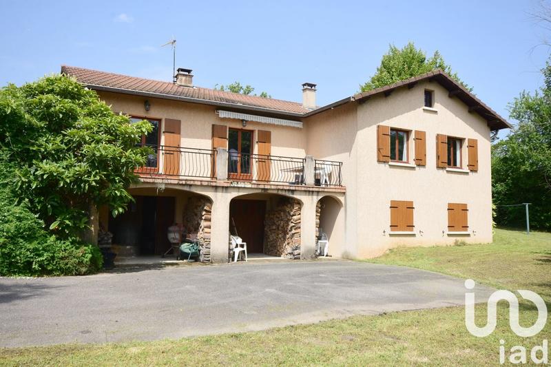 Maison - 187 m² - 9 pièces