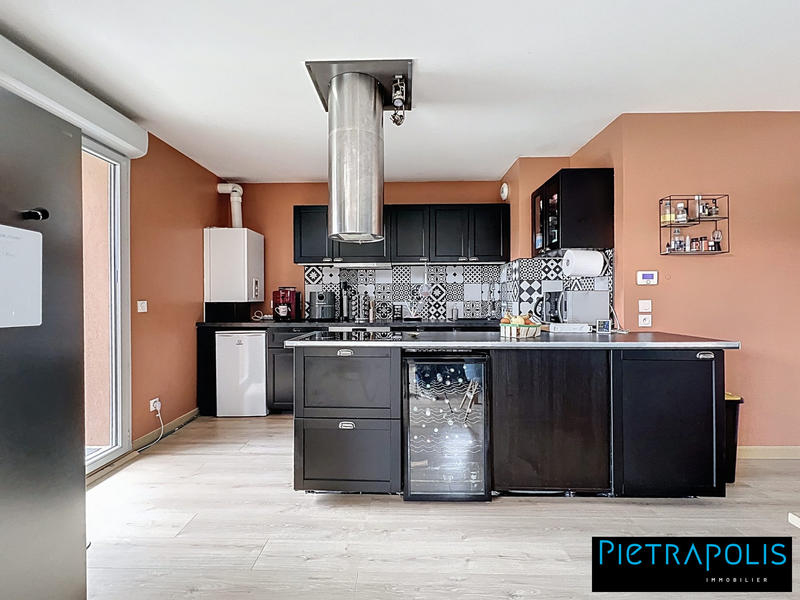 Appartement - 83 m² - 4 pièces