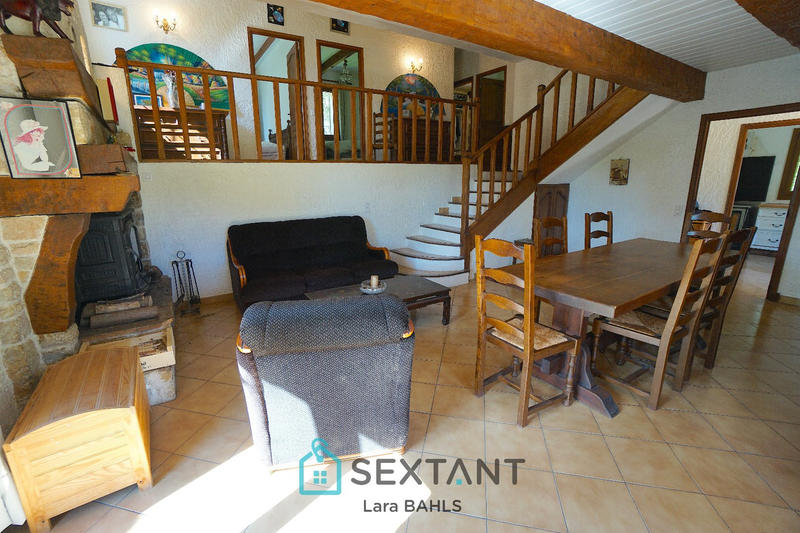 Maison - 107 m² - 5 pièces