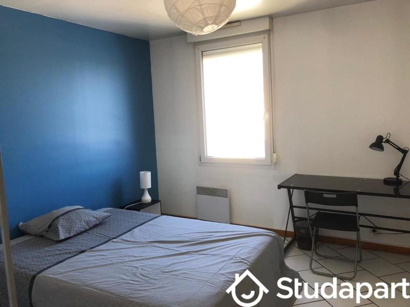 Chambre - 11 m² - 1 pièce