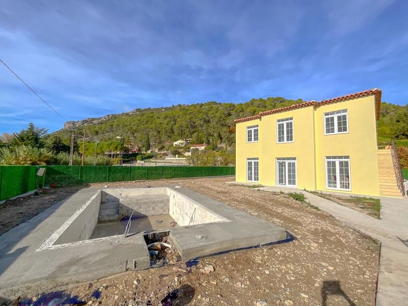 Maison - 176 m² - 6 pièces