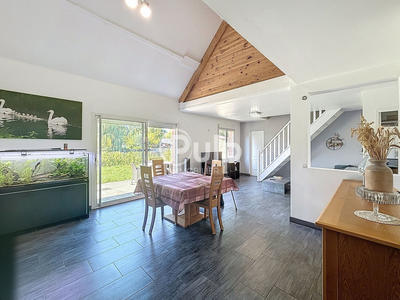 Pavillon - 126 m² - 8 pièces