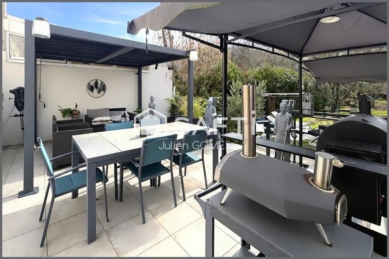 Maison - 150 m² - 6 pièces