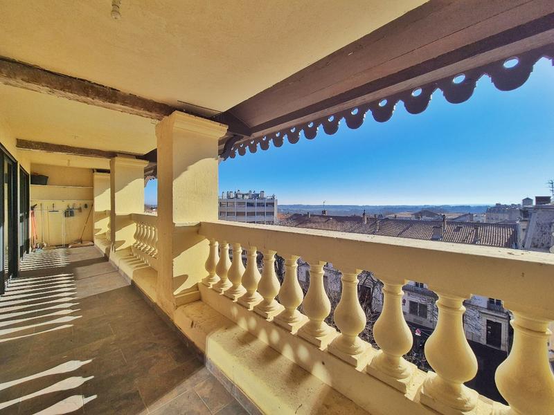 Appartement sur toit - 74 m² - 3 pièces