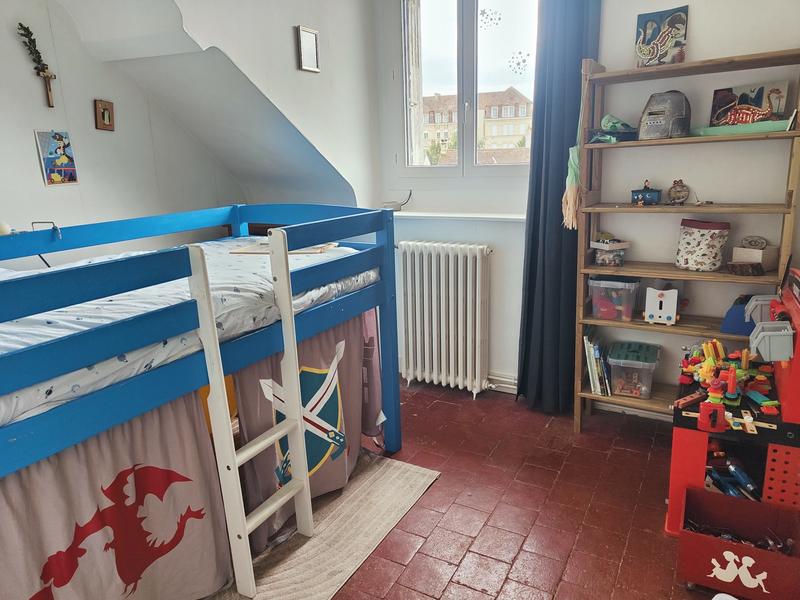 Maison - 142 m² - 8 pièces