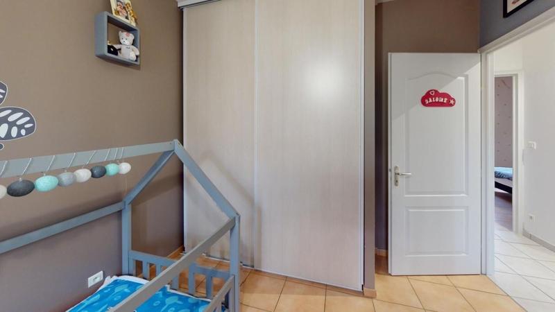 Maison - 93 m² - 4 pièces