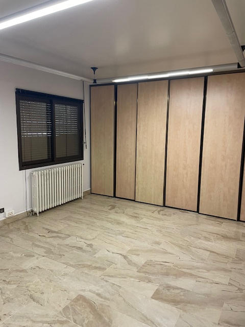 Bureau - 180 m²