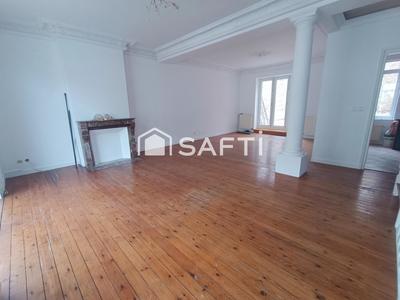 Maison - 227 m² - 8 pièces