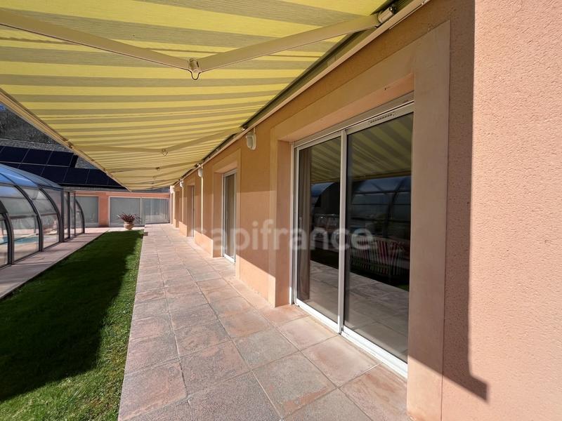 Maison - 268 m² - 8 pièces