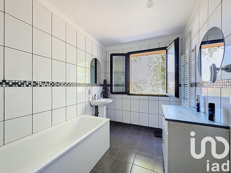 Maison - 110 m² - 6 pièces