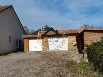 Maison traditionnelle - 165 m² - 6 pièces