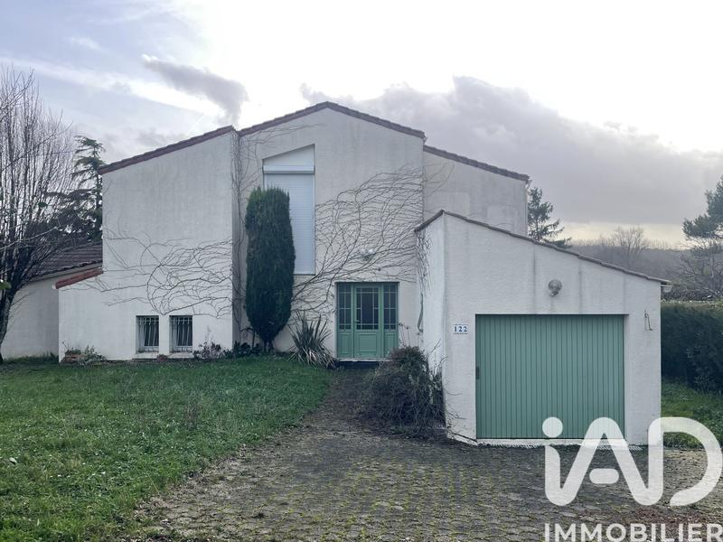 Maison - 188 m² - 7 pièces