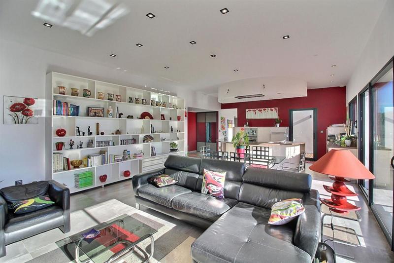 Maison - 182 m² - 5 pièces