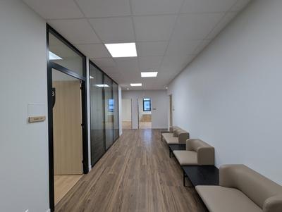 Bureau - 200 m² - 10 pièces