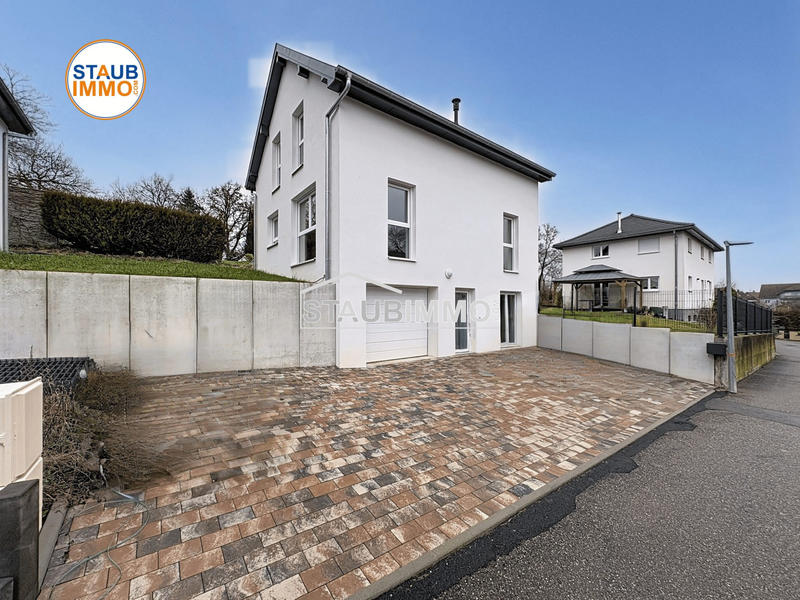 Maison - 114 m² - 5 pièces