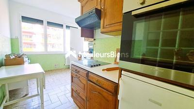 Appartement - 96 m² - 4 pièces