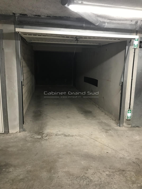 Parking / Garage - 14 m²