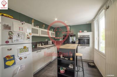 Maison - 80 m² - 4 pièces