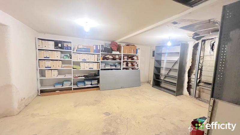 Bureau - 80 m² - 5 pièces