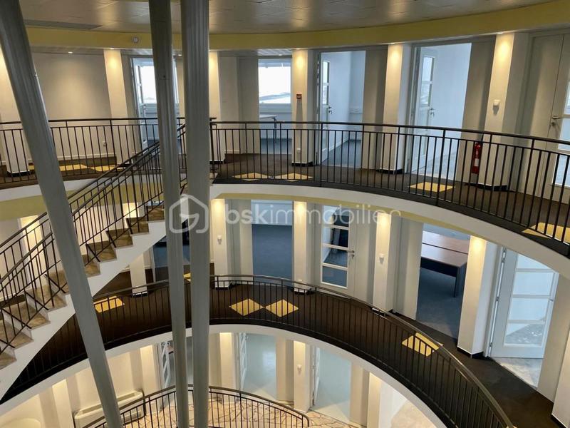 Bureau - 1 017 m² - 11 pièces