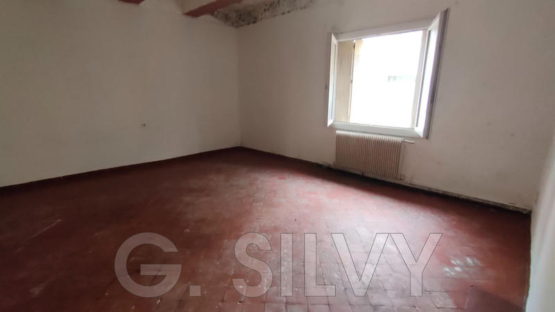 Maison - 300 m² - 9 pièces