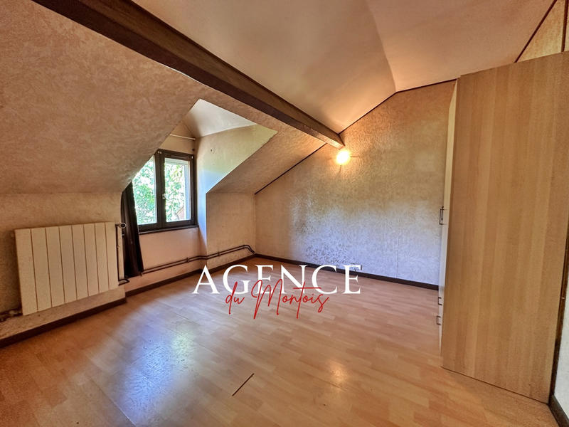 Maison - 96 m² - 5 pièces