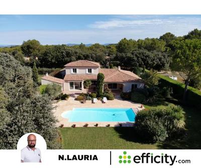 Maison - 240 m² - 6 pièces