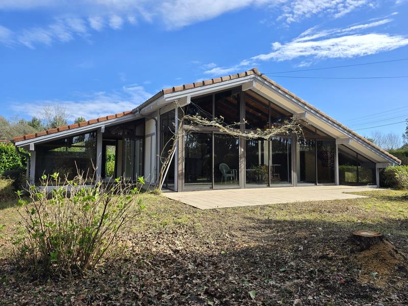 Maison - 110 m² - 4 pièces