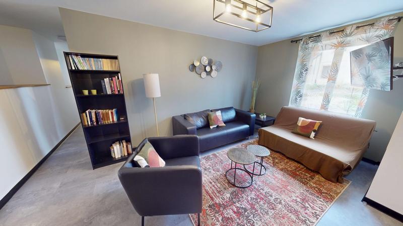 Appartement - 100 m² - 6 pièces