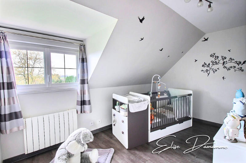 Maison - 216 m² - 6 pièces