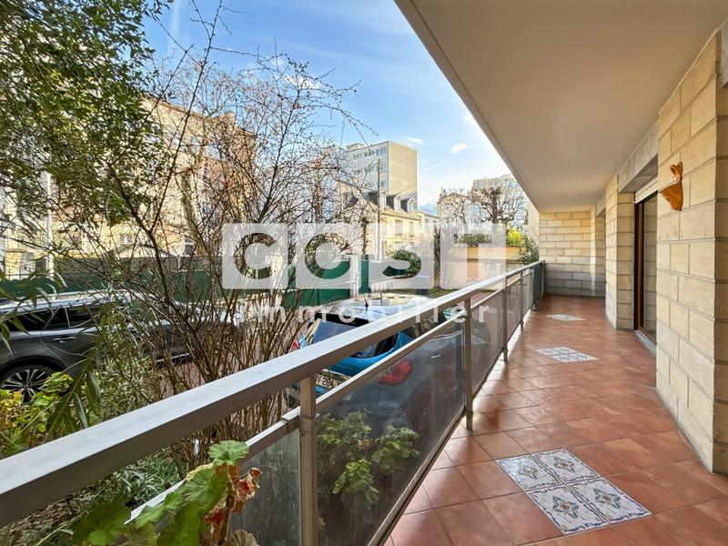 Appartement - 74 m² - 3 pièces