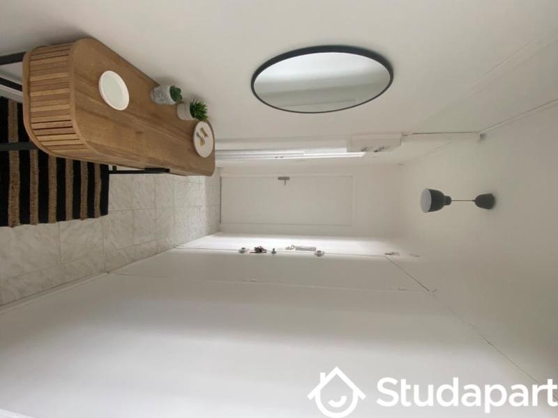 Chambre - 13 m² - 1 pièce