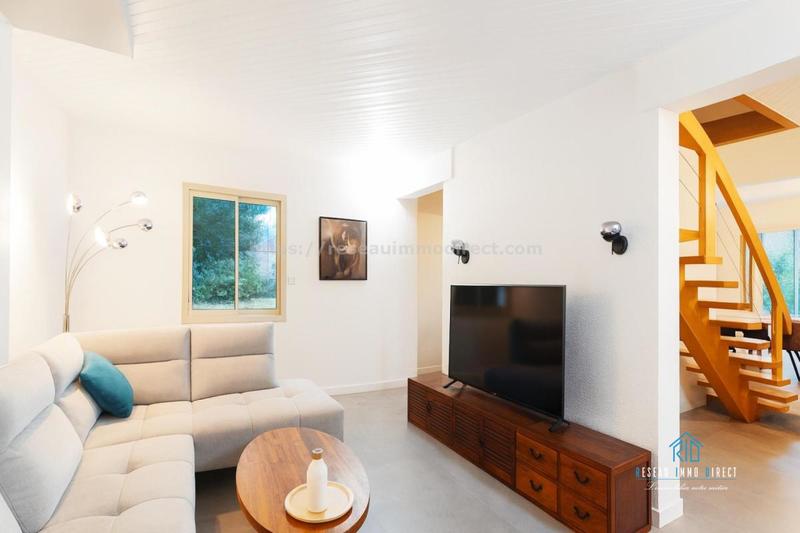 Maison - 169 m² - 8 pièces