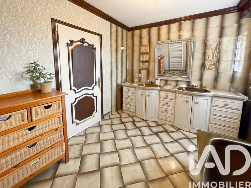 Maison - 145 m² - 7 pièces