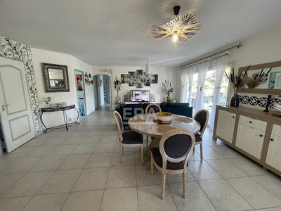 Maison - 102 m² - 4 pièces