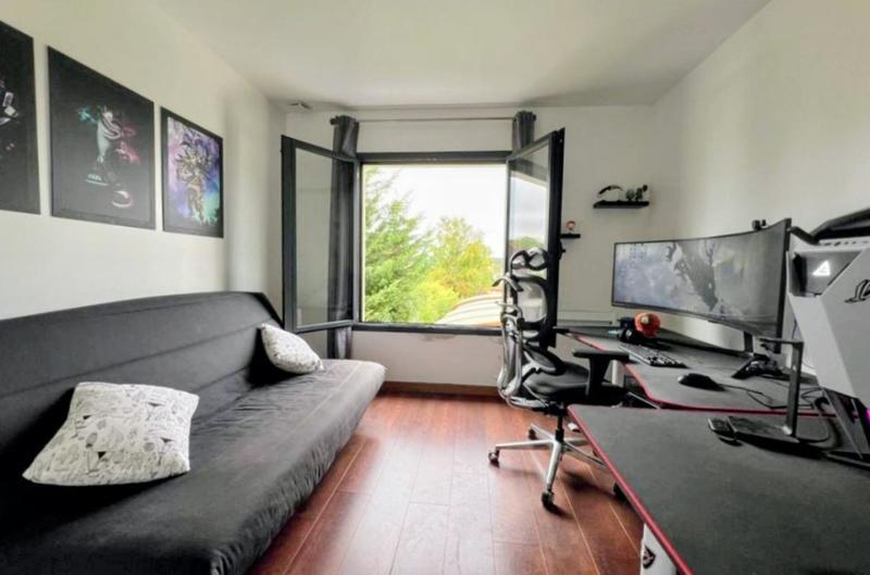 Pavillon - 130 m² - 7 pièces