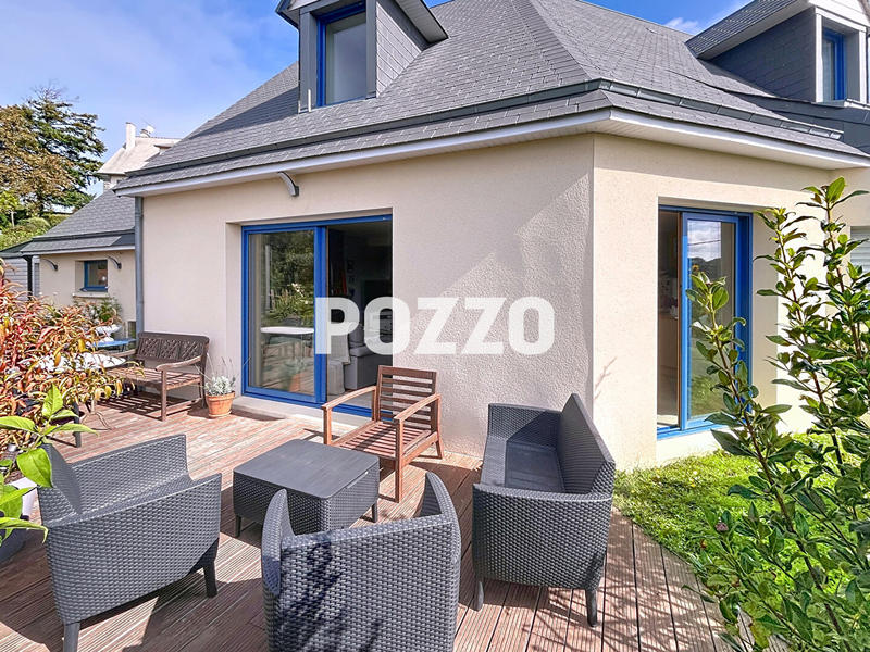 Maison - 192 m² - 9 pièces