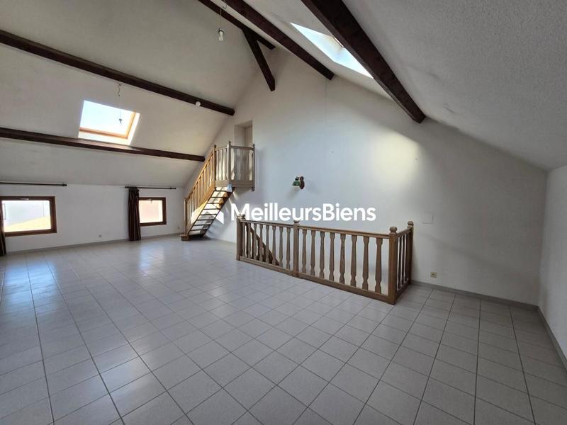 Maison - 206 m² - 7 pièces